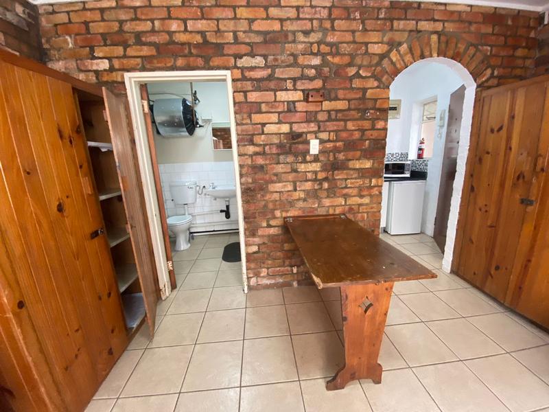 To Let 1 Bedroom Property for Rent in Grahamstown Central Eastern Cape